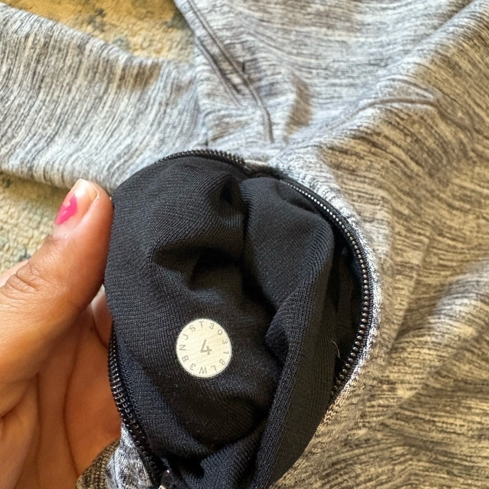 Lululemon Cypress Kiss Long Sleeve Space Dye Camo Seal Grey Deep Coal size 4 - Picture 5 of 5